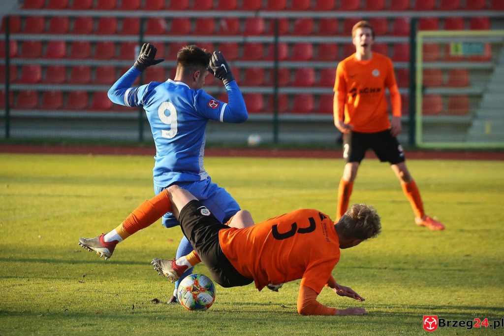 Stal Brzeg przełamała się pokonując rezerwy drużyny z ekstraklasy [GALERIA]