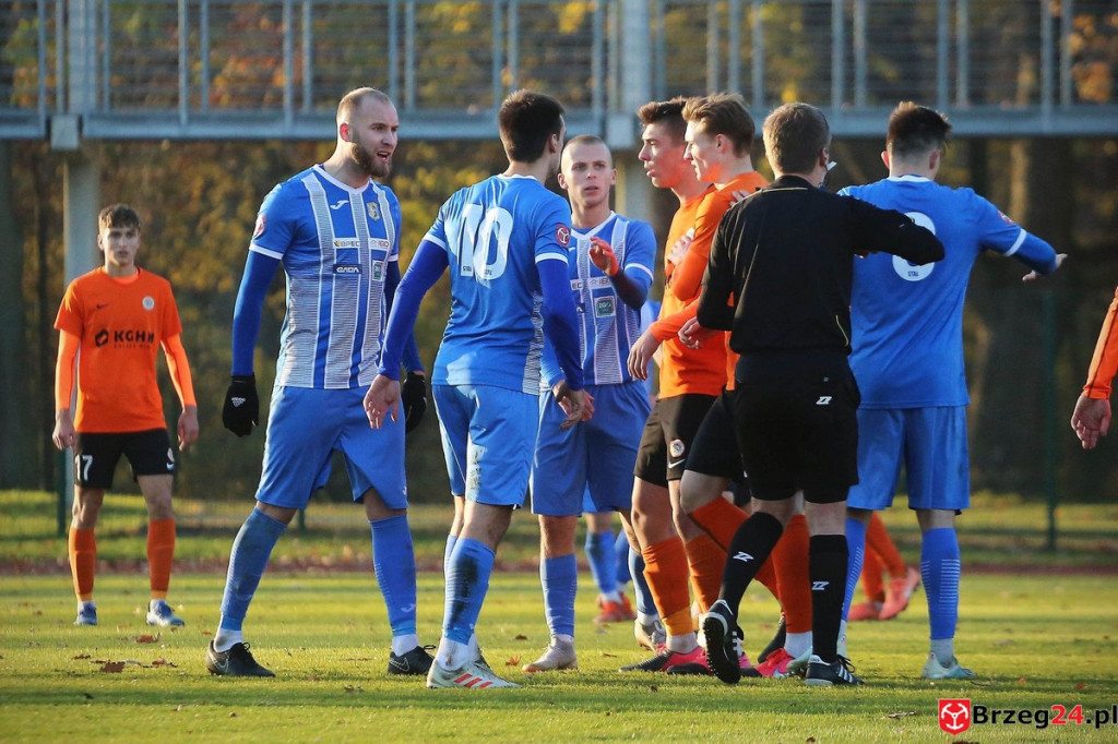 Stal Brzeg przełamała się pokonując rezerwy drużyny z ekstraklasy [GALERIA]