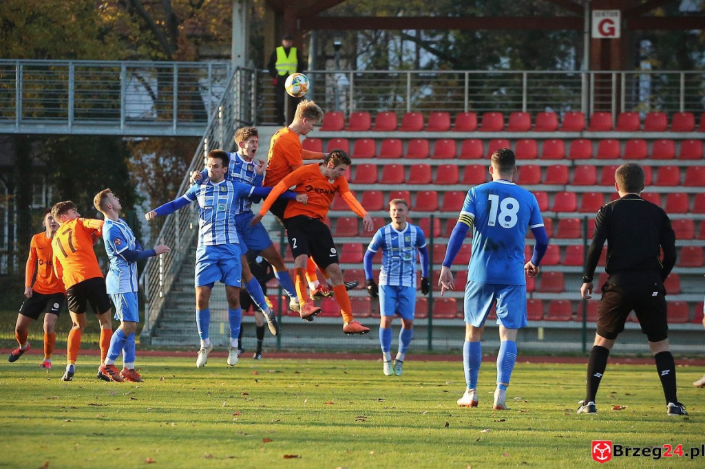 Stal Brzeg przełamała się pokonując rezerwy drużyny z ekstraklasy [GALERIA]