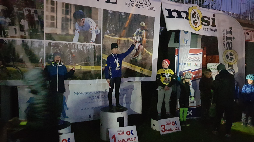 Młodzi kolarze Ziemi Brzeskiej ścigali się na przełajowych trasach w Kędzierzynie-Koźlu