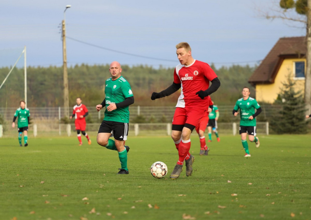 Klasa A zakończyła rundę jesienną. KS Skarbimierz został nowym liderem! [GALERIA z meczu Victoria II Chróścice - KS Skarbimierz]