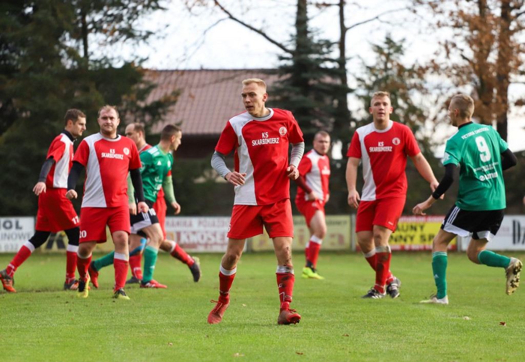 Klasa A zakończyła rundę jesienną. KS Skarbimierz został nowym liderem! [GALERIA z meczu Victoria II Chróścice - KS Skarbimierz]