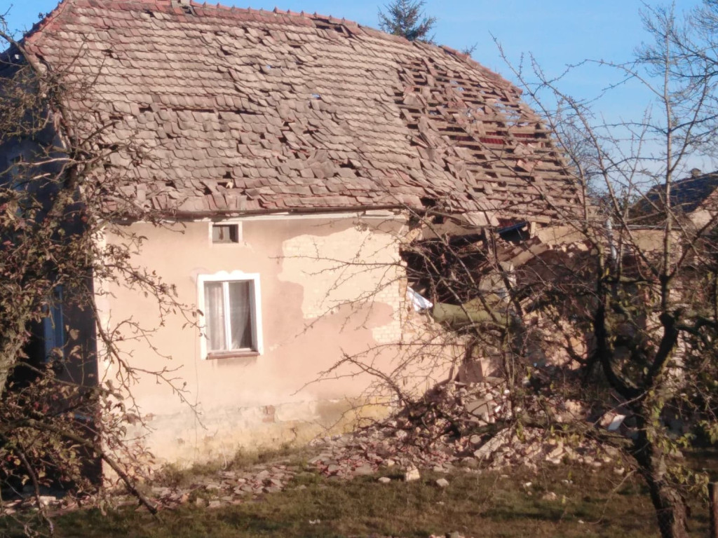 Wybuch butli z gazem poważnie uszkodził dom w Łukowicach Brzeskich