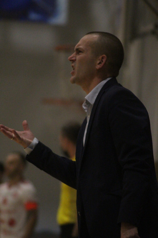 Fatalna porażka w derbach. Trener Fit-Morning Gredaru Brzeg zwolniony po meczu przeciwko Dremanowi Opole Komprachcice [GALERIA]