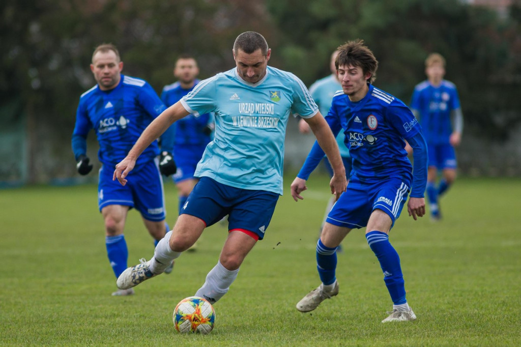 Olimpia Lewin Brzeski pożegnała rundę pięknymi golami, ale niestety przegrała z Fortuną Głogówek [GALERIA]