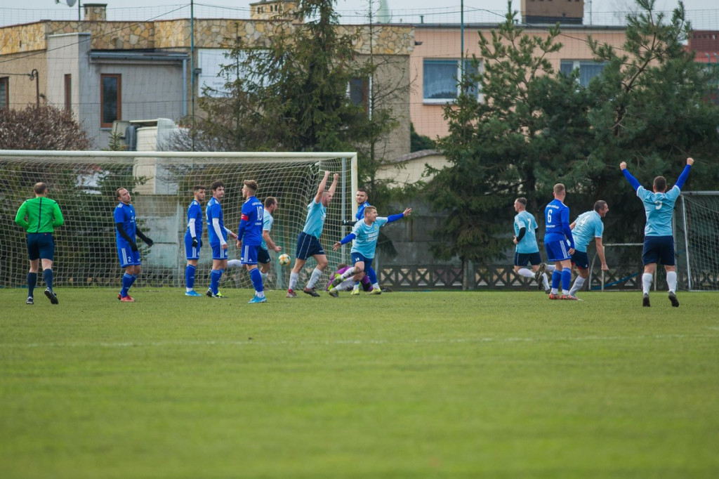 Olimpia Lewin Brzeski pożegnała rundę pięknymi golami, ale niestety przegrała z Fortuną Głogówek [GALERIA]