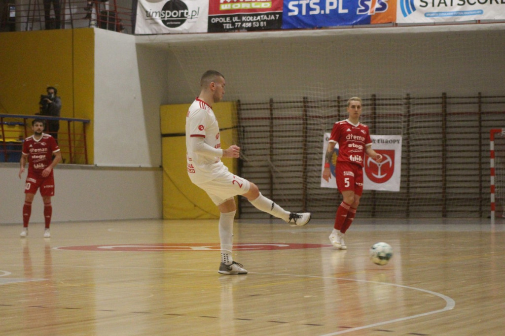 Fatalna porażka w derbach. Trener Fit-Morning Gredaru Brzeg zwolniony po meczu przeciwko Dremanowi Opole Komprachcice [GALERIA]