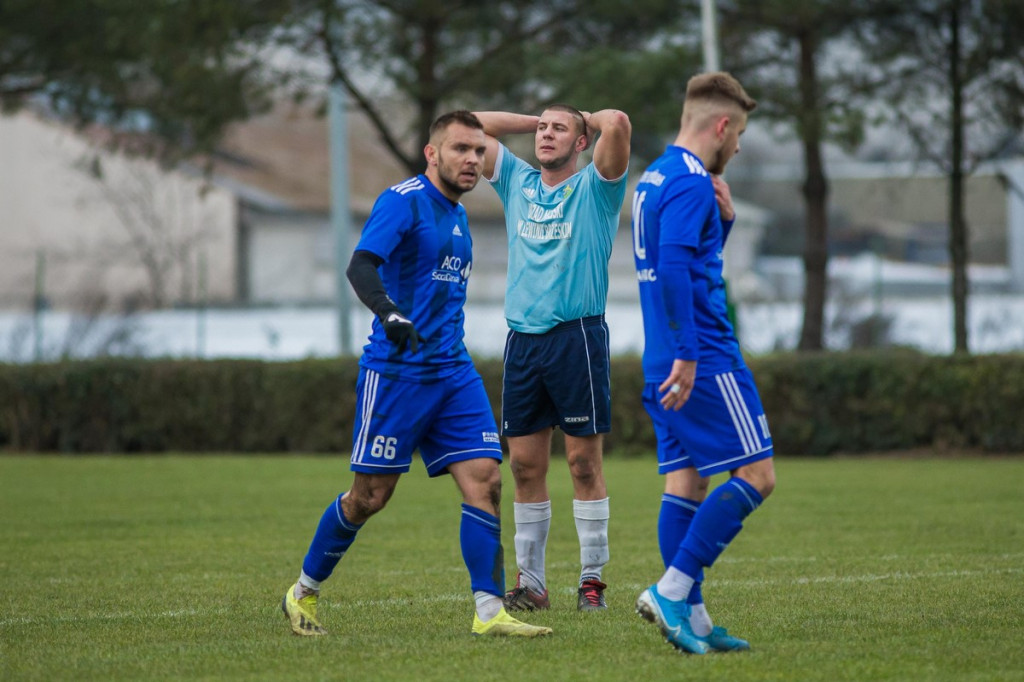 Olimpia Lewin Brzeski pożegnała rundę pięknymi golami, ale niestety przegrała z Fortuną Głogówek [GALERIA]