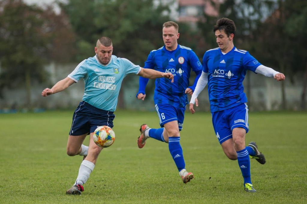 Olimpia Lewin Brzeski pożegnała rundę pięknymi golami, ale niestety przegrała z Fortuną Głogówek [GALERIA]