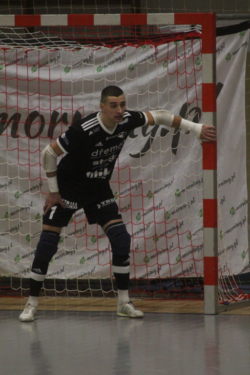 Fatalna porażka w derbach. Trener Fit-Morning Gredaru Brzeg zwolniony po meczu przeciwko Dremanowi Opole Komprachcice [GALERIA]