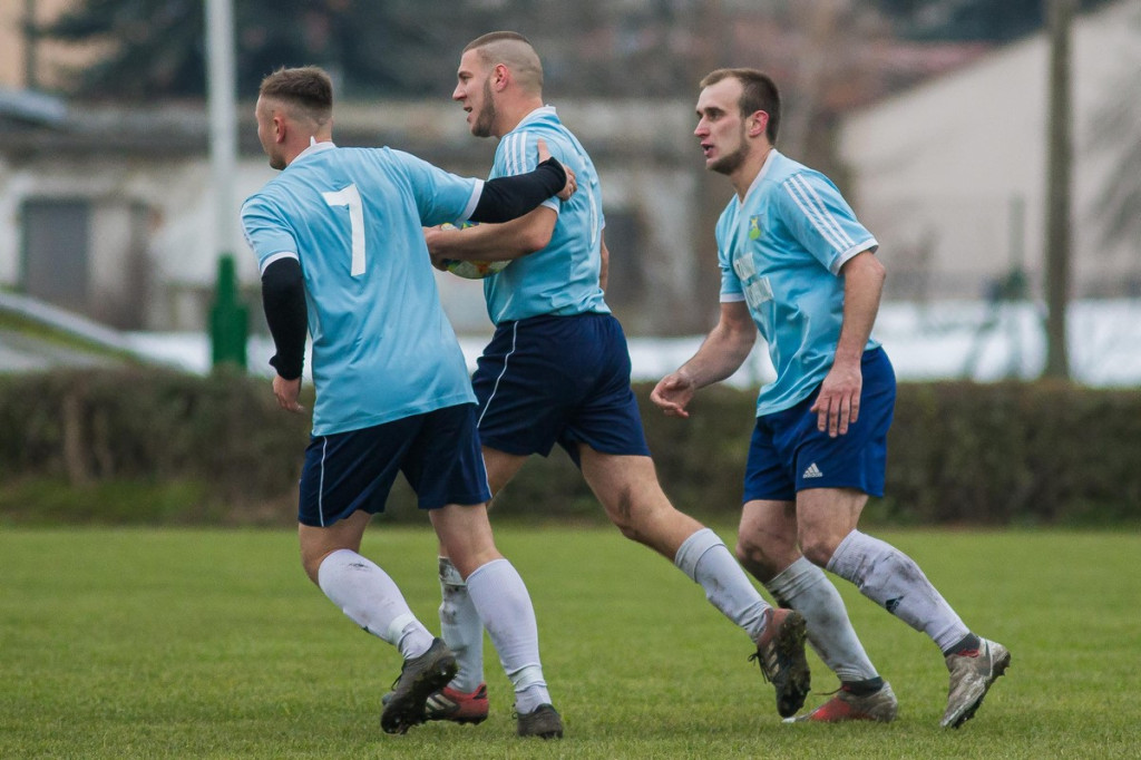 Olimpia Lewin Brzeski pożegnała rundę pięknymi golami, ale niestety przegrała z Fortuną Głogówek [GALERIA]