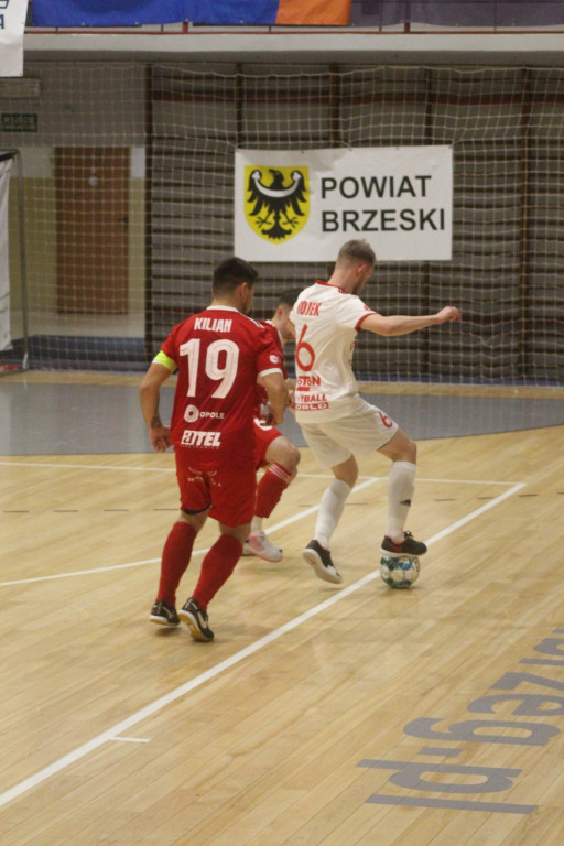 Fatalna porażka w derbach. Trener Fit-Morning Gredaru Brzeg zwolniony po meczu przeciwko Dremanowi Opole Komprachcice [GALERIA]