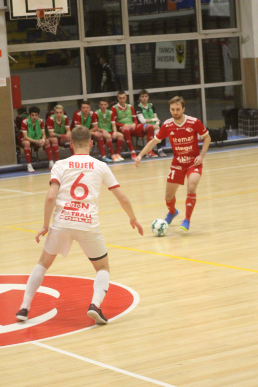 Fatalna porażka w derbach. Trener Fit-Morning Gredaru Brzeg zwolniony po meczu przeciwko Dremanowi Opole Komprachcice [GALERIA]