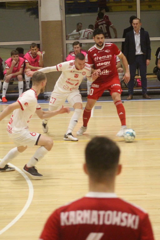 Fatalna porażka w derbach. Trener Fit-Morning Gredaru Brzeg zwolniony po meczu przeciwko Dremanowi Opole Komprachcice [GALERIA]