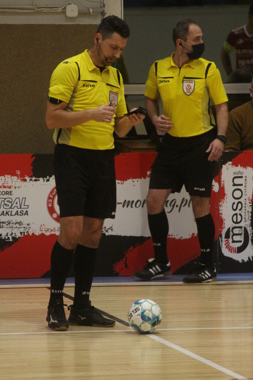 Fatalna porażka w derbach. Trener Fit-Morning Gredaru Brzeg zwolniony po meczu przeciwko Dremanowi Opole Komprachcice [GALERIA]