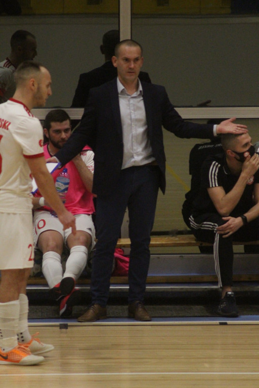 Fatalna porażka w derbach. Trener Fit-Morning Gredaru Brzeg zwolniony po meczu przeciwko Dremanowi Opole Komprachcice [GALERIA]