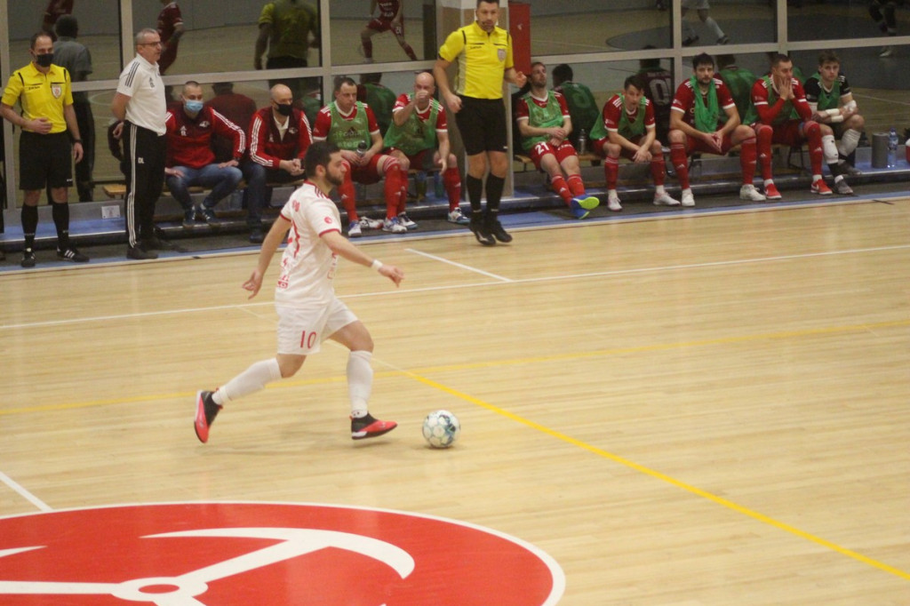 Fatalna porażka w derbach. Trener Fit-Morning Gredaru Brzeg zwolniony po meczu przeciwko Dremanowi Opole Komprachcice [GALERIA]