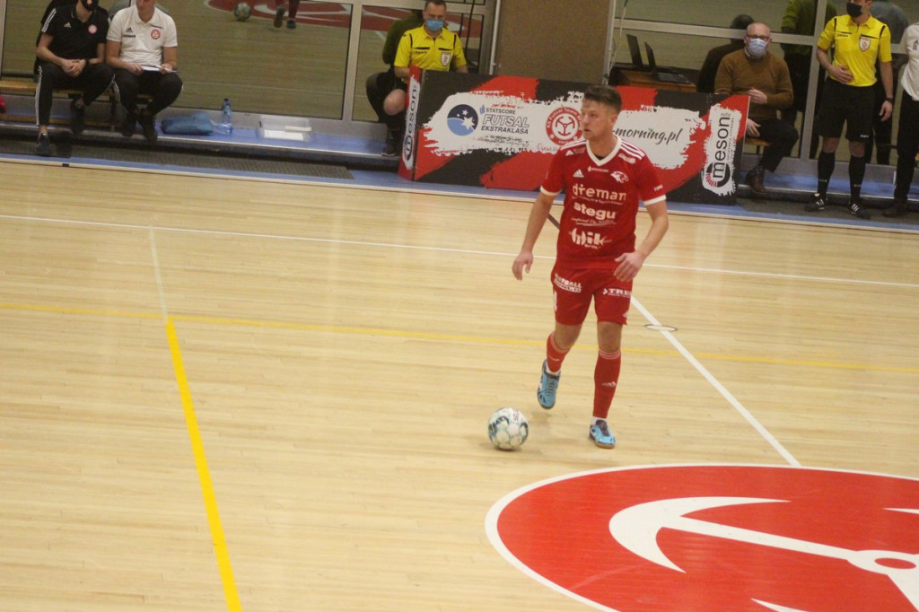 Fatalna porażka w derbach. Trener Fit-Morning Gredaru Brzeg zwolniony po meczu przeciwko Dremanowi Opole Komprachcice [GALERIA]