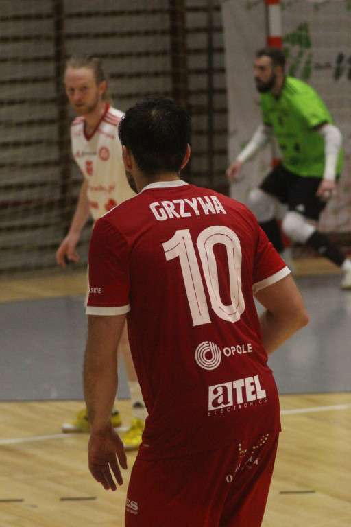 Fatalna porażka w derbach. Trener Fit-Morning Gredaru Brzeg zwolniony po meczu przeciwko Dremanowi Opole Komprachcice [GALERIA]