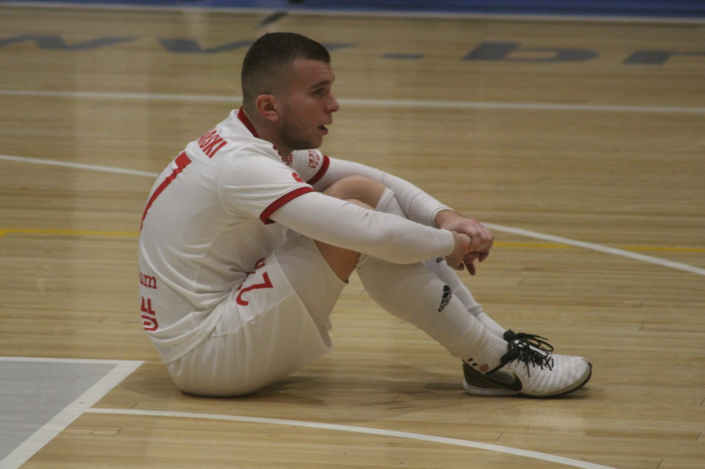 Fatalna porażka w derbach. Trener Fit-Morning Gredaru Brzeg zwolniony po meczu przeciwko Dremanowi Opole Komprachcice [GALERIA]