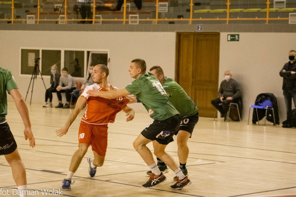 Olimp Grodków kontra SPR Bór Joynext Oborniki Śląskie. O podziale punktów zdecydowały rzuty karne