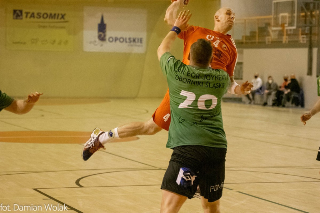 Olimp Grodków kontra SPR Bór Joynext Oborniki Śląskie. O podziale punktów zdecydowały rzuty karne