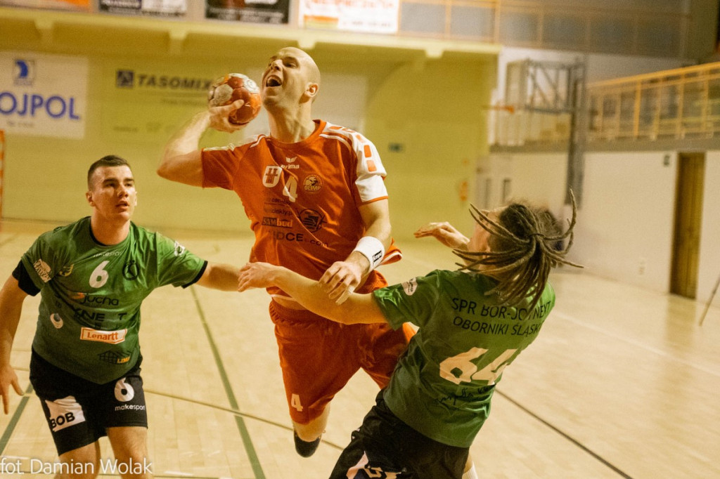 Olimp Grodków kontra SPR Bór Joynext Oborniki Śląskie. O podziale punktów zdecydowały rzuty karne