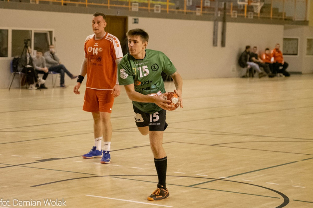 Olimp Grodków kontra SPR Bór Joynext Oborniki Śląskie. O podziale punktów zdecydowały rzuty karne