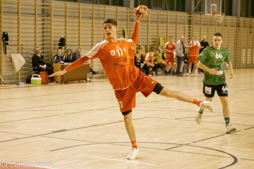 Olimp Grodków kontra SPR Bór Joynext Oborniki Śląskie. O podziale punktów zdecydowały rzuty karne