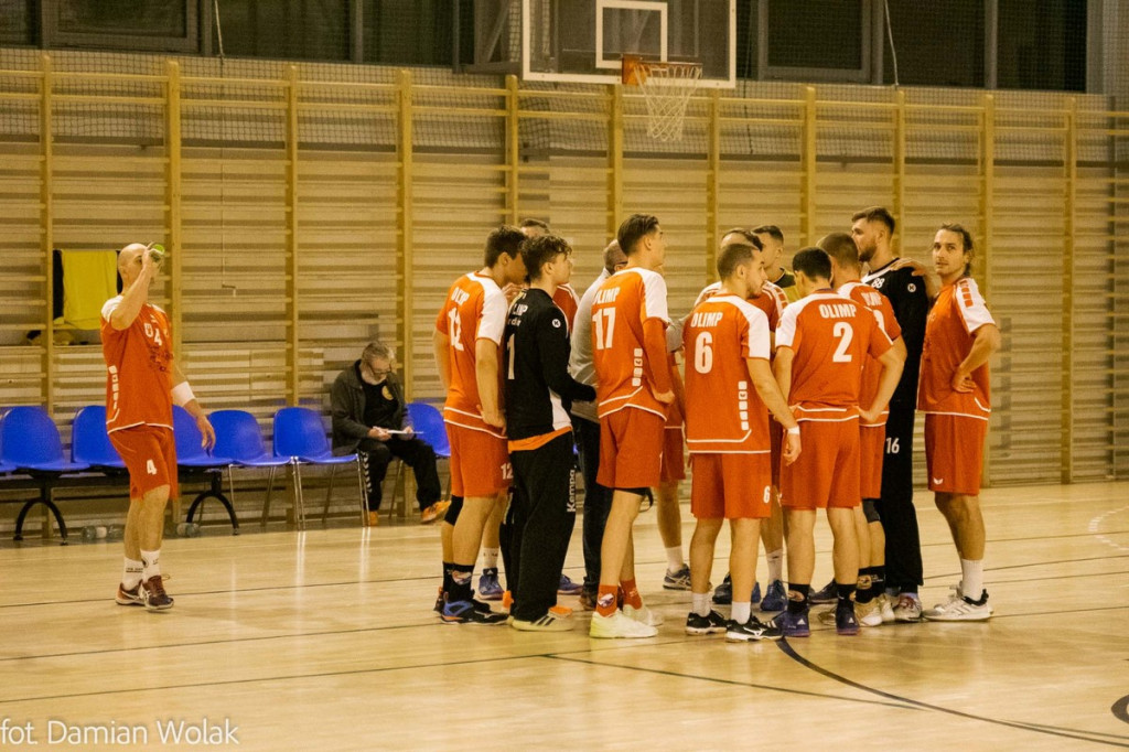 Olimp Grodków kontra SPR Bór Joynext Oborniki Śląskie. O podziale punktów zdecydowały rzuty karne