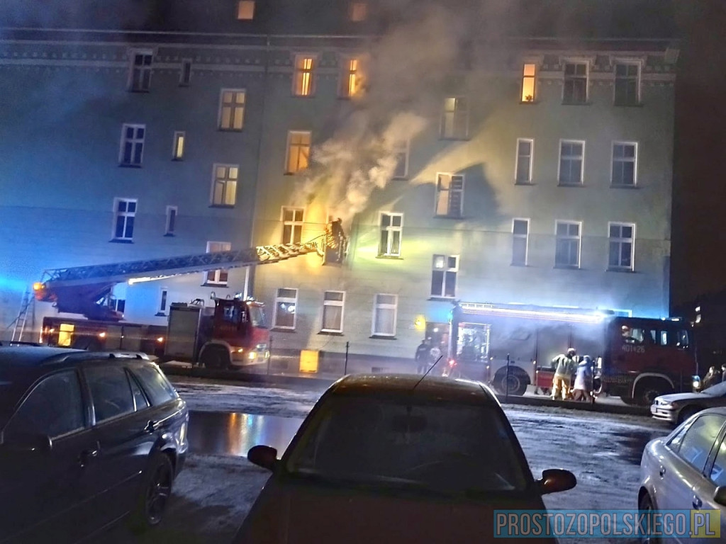 59-latek który zginął w pożarze cierpiał na zbieractwo. Policja i MOPS byli bezradni