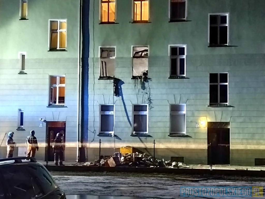 Pożar w Brzegu przy ul. Łokietka. Nie żyje jedna osoba
