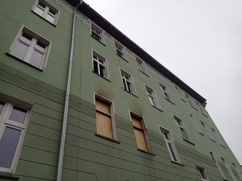 59-latek który zginął w pożarze cierpiał na zbieractwo. Policja i MOPS byli bezradni