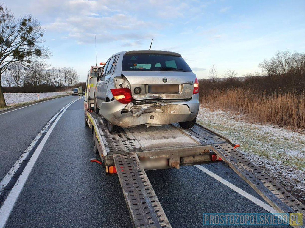 Kolizja na DK94. Kierowca volkswagena najechał na tył skody