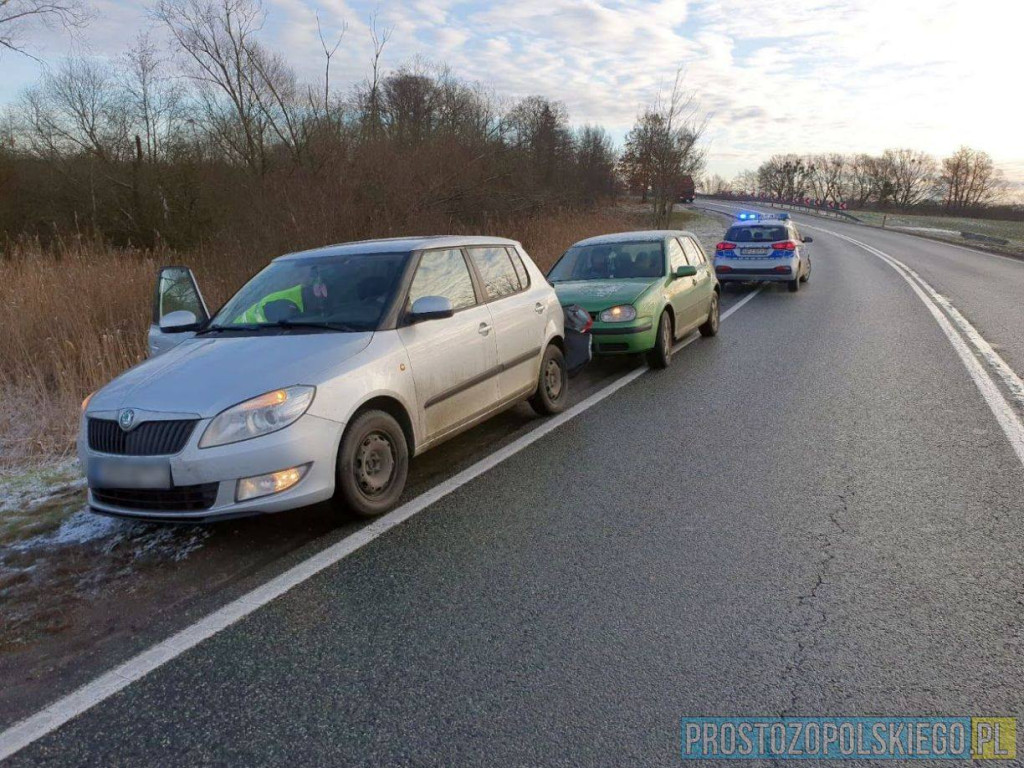 Kolizja na DK94. Kierowca volkswagena najechał na tył skody