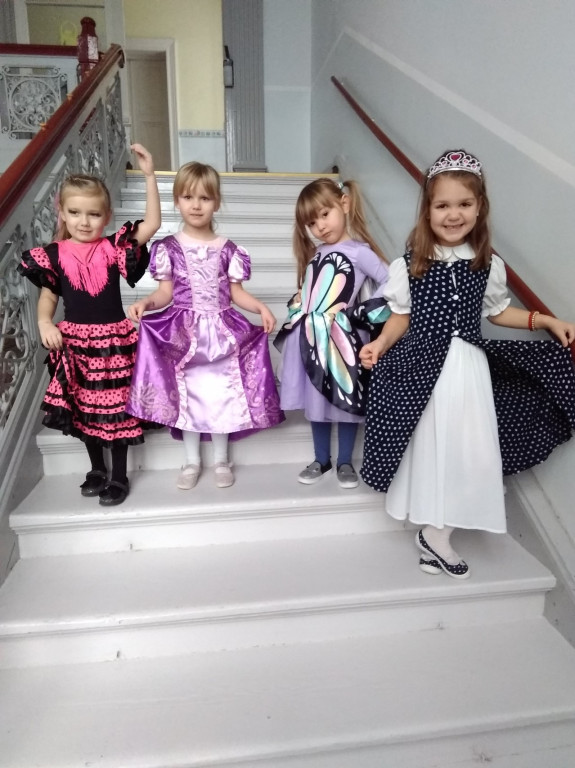 Zabawa karnawałowa w Publicznym Przedszkolu nr 8 w Brzegu