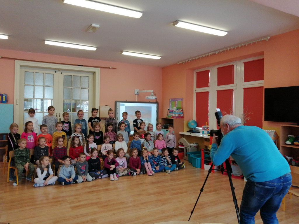 Z fotografią  w przedszkolu