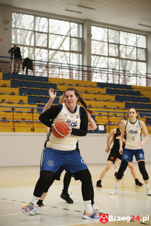 Koszykarki Stali powalczyły z wiceliderem z Polkowic
