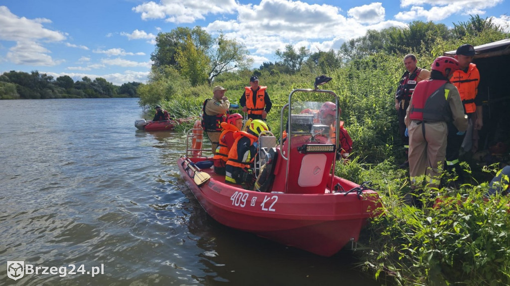 Strażacy sprawdzili swoje umiejętności na wodzie