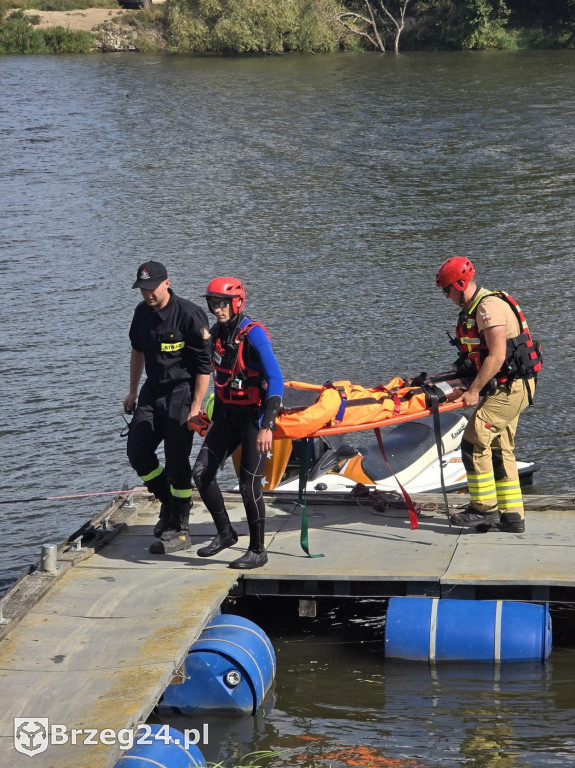 Strażacy sprawdzili swoje umiejętności na wodzie