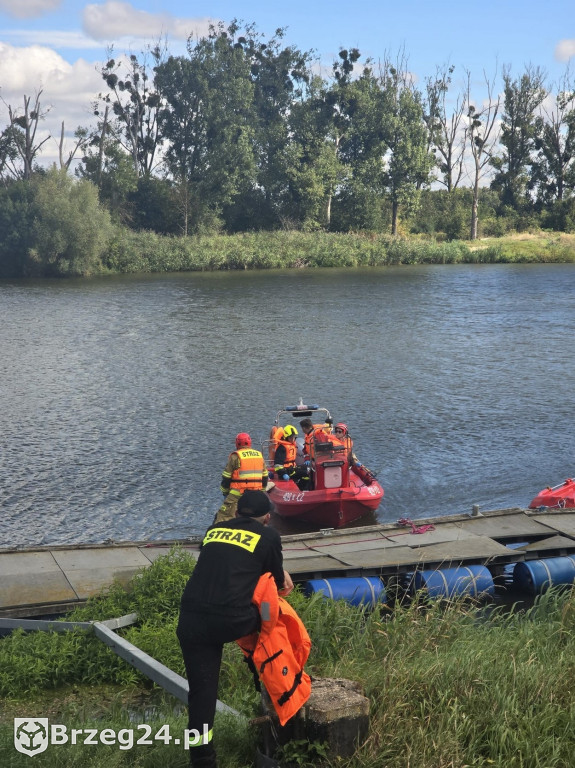 Strażacy sprawdzili swoje umiejętności na wodzie