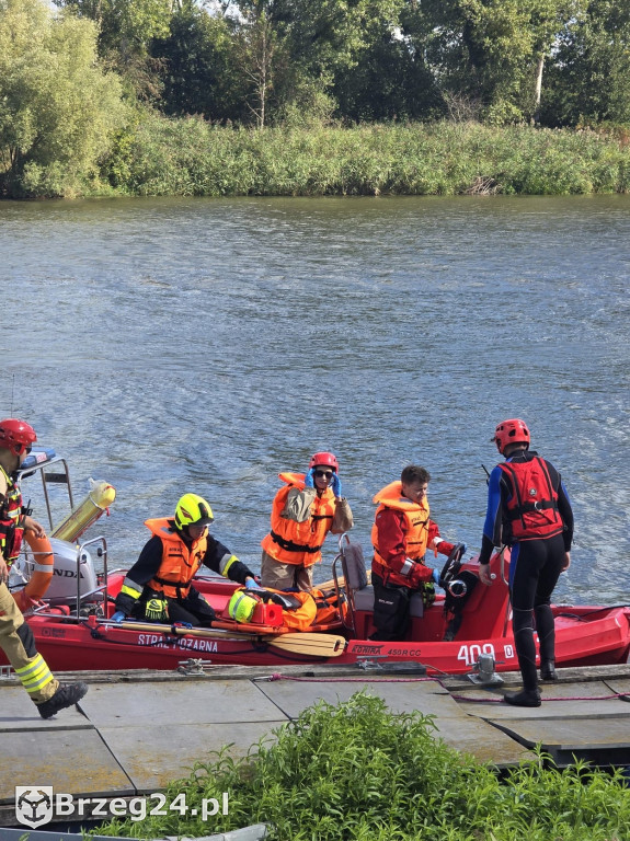Strażacy sprawdzili swoje umiejętności na wodzie