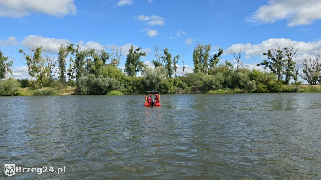 Strażacy sprawdzili swoje umiejętności na wodzie