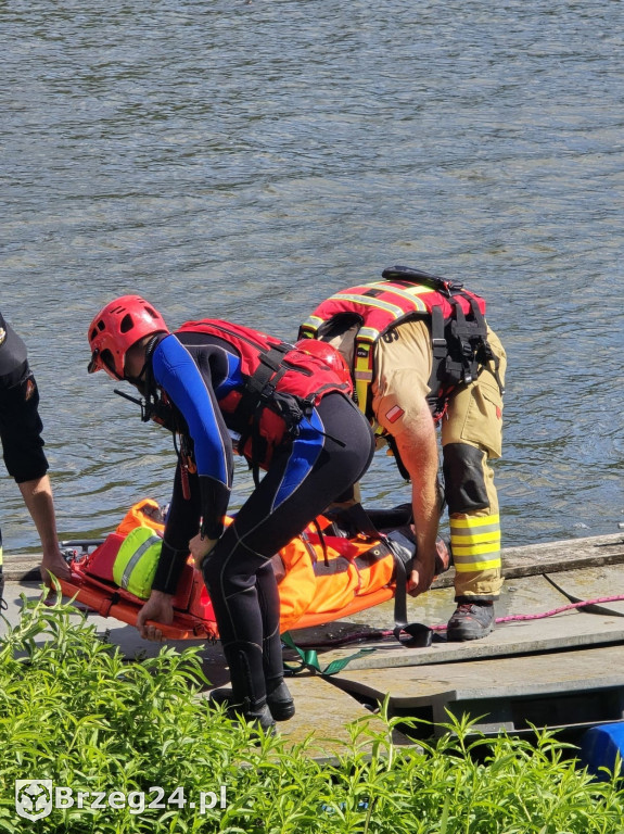 Strażacy sprawdzili swoje umiejętności na wodzie