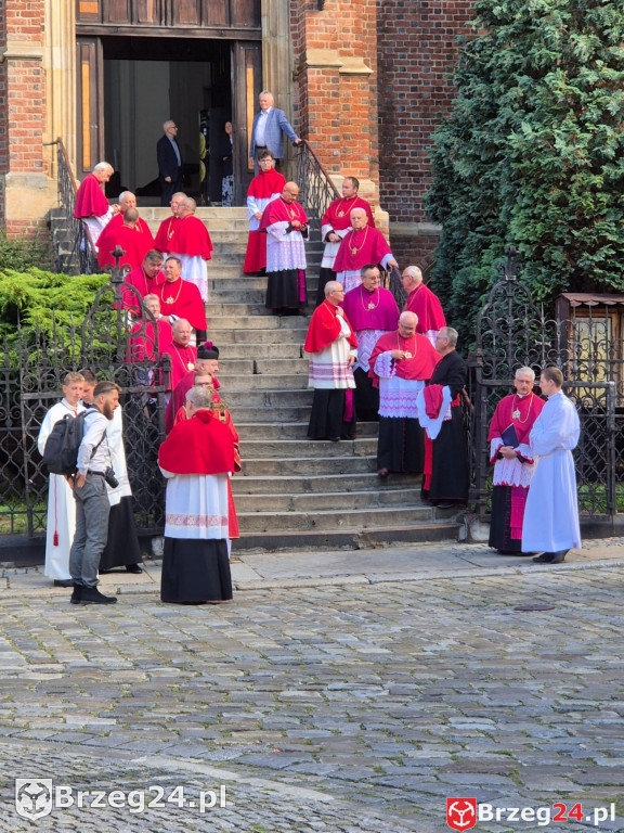Proboszcz Krzysztof Dudojć uhonorowany tytułem kanonika