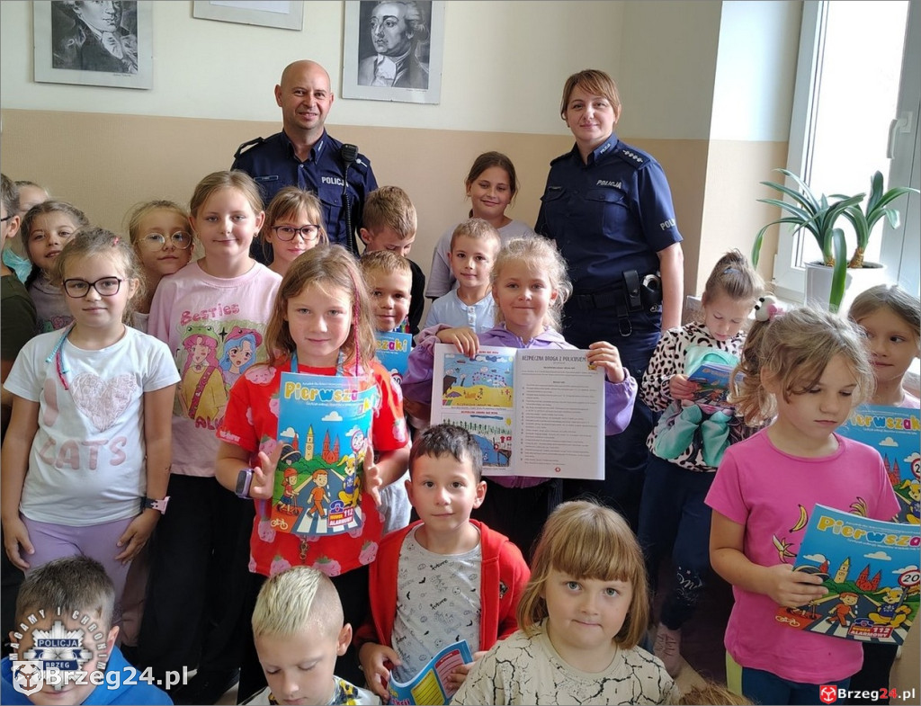 Pierwszoklasiści uczą się bezpieczeństwa