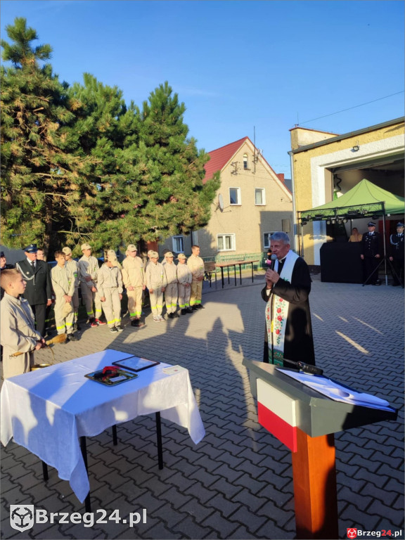 Wóz dla OSP Olszanka – strażacy mają powód do dumy