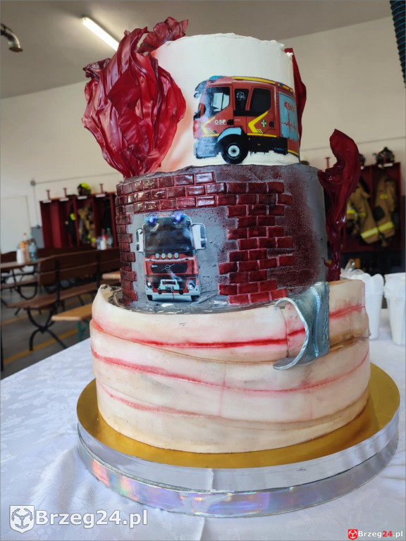 Wóz dla OSP Olszanka – strażacy mają powód do dumy