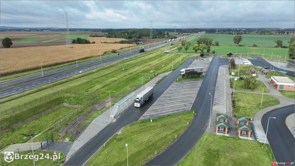 GDDKiA montuje rampy do odśnieżania