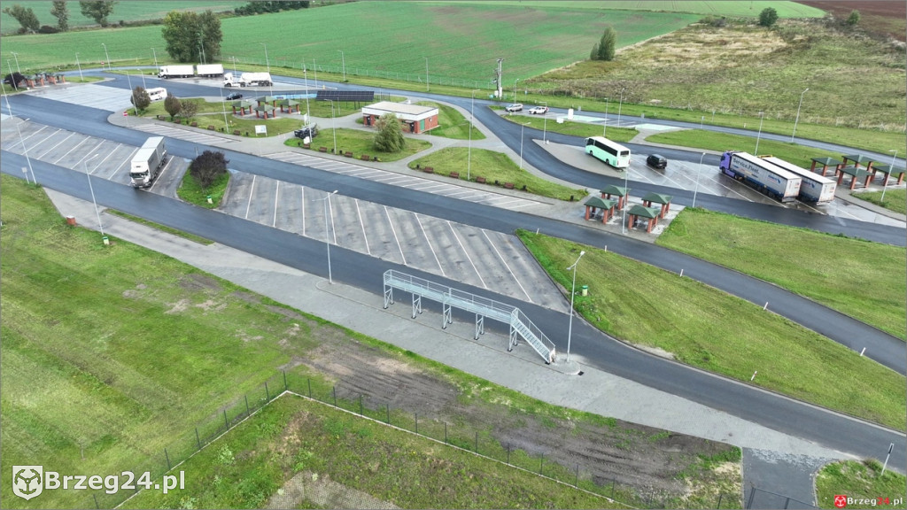 GDDKiA montuje rampy do odśnieżania